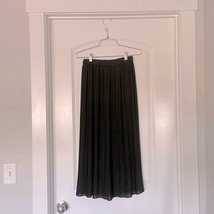 Uniqlo skirt